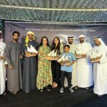 Alaa Shakir Instagram - ابطال مسلسل #البوم من حفل #مسرح_الشارقة_للفنون_الشعبية_و_المسرح شكرا على هاذه اللفته الجميله لأبطال مسلسل ألبوم وهذا الحفل والتكريم الرائع #الاء_شاكر #عمر_الملا #مسلسل_البوم_عامر_