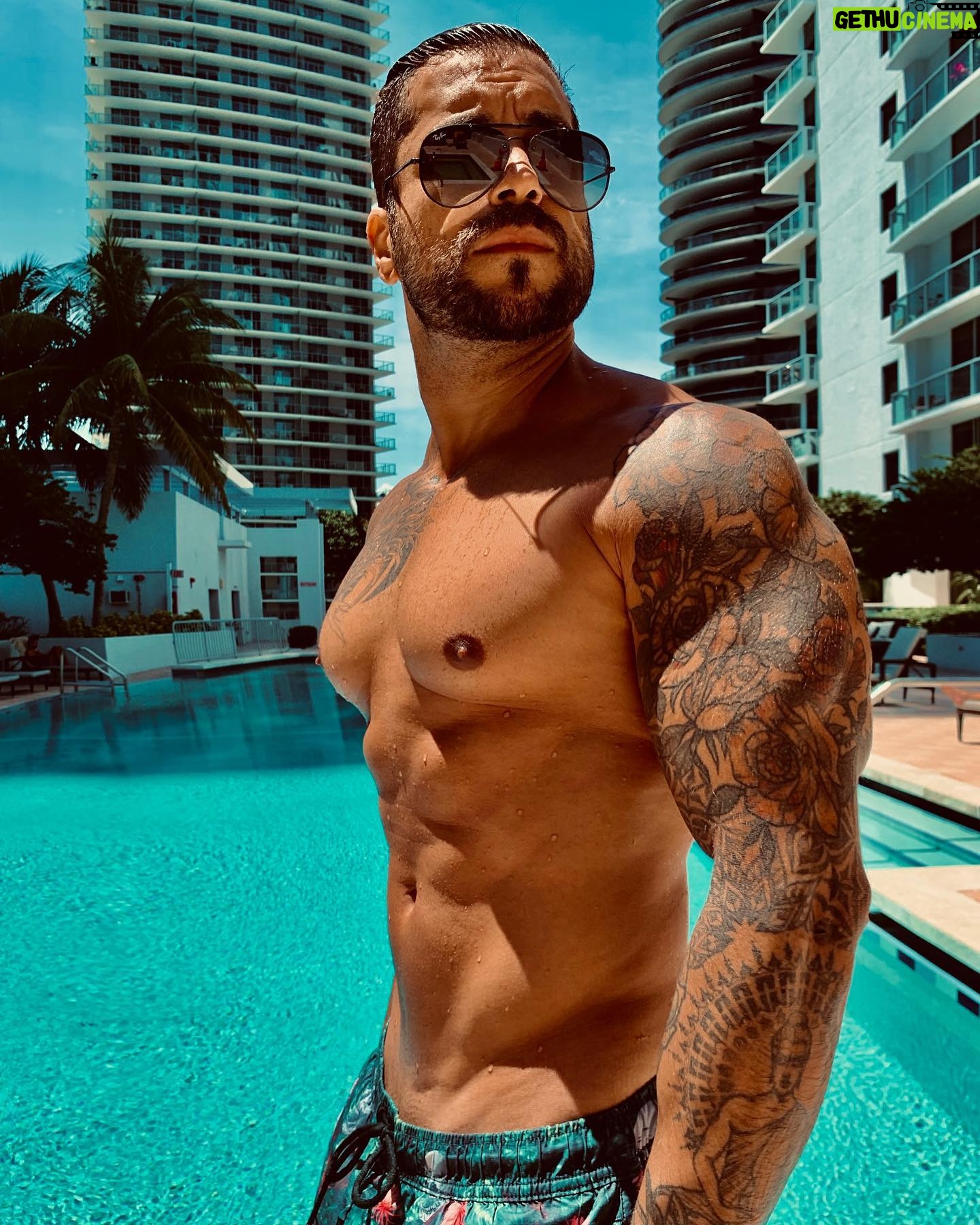 Alain Rocben - 3 Likes - If you could be doing anything right now, what would it be?
#miami #miamiheat #miamibeach #miamiflorida #miamilife #brickellcitycentre #brickellmiami #brickellliving #alainrocben