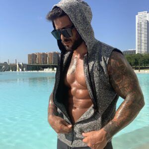 Alain Rocben Instagram - Summer in the city of #spain🇪🇸 #spainstagram #spain #spaintravel #spain_beautiful_landscapes #fitnessmotivation #fitness #alainrocben