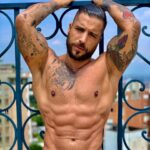 Alain Rocben Instagram - What do you think of this look? #fitnessjourney #body #healthyfood #like #instagram #model #abs #diet #dieta #life #nutrition #fitlife #fitgirl #bhfyp #goals #fashion #happy #o #photooftheday #running #food #strength #gains #yoga #workoutmotivation #bodybuilder #run #inspiration #alainrocben
