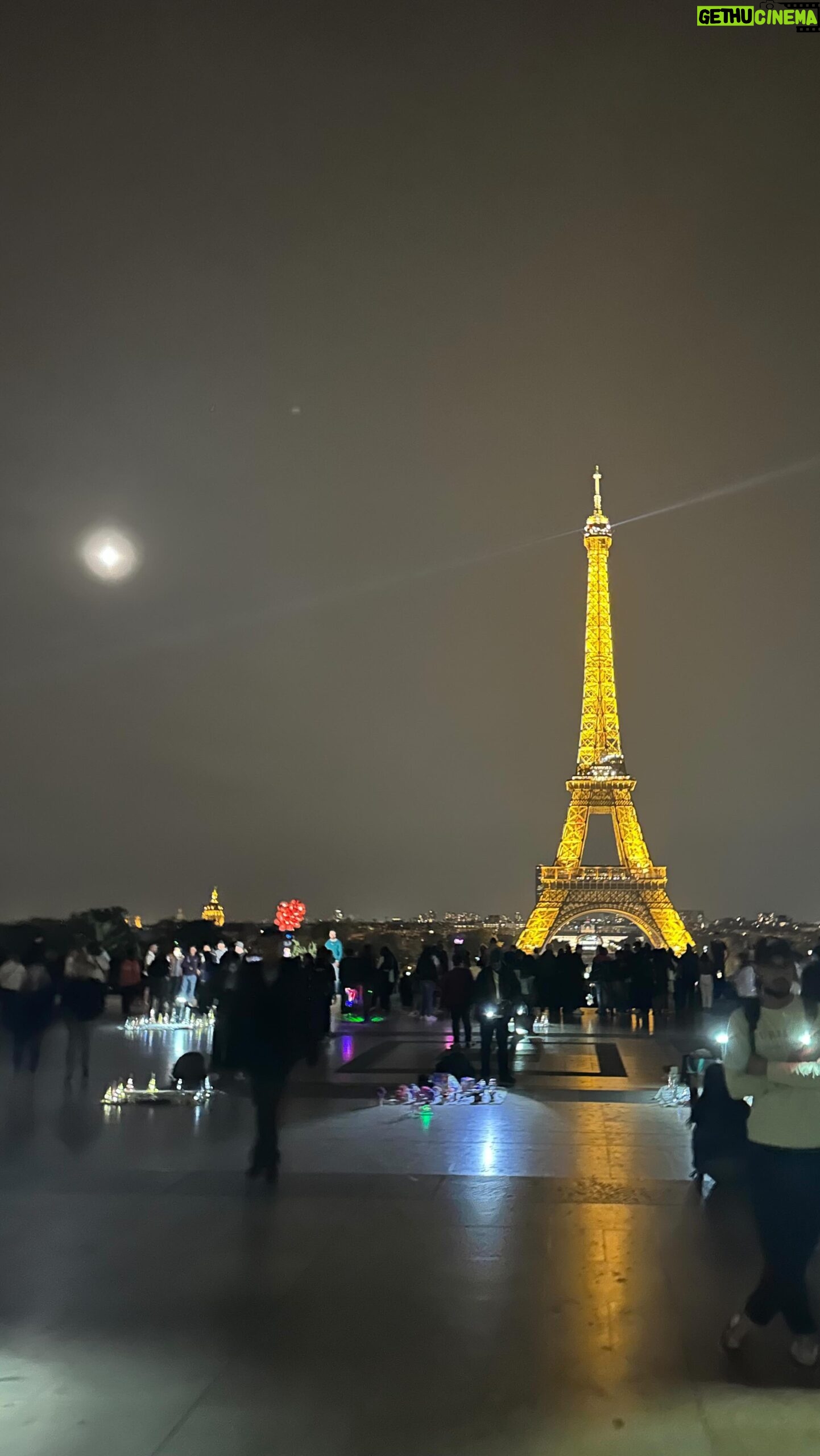 Alain Rocben - 3 Likes - Retour à la maison 👩❤️👨🗼🌕 #paris #viewparis #podr #parisfrance #parisvibes #europe #travelgirl #instaphotography #wiat #zwiedzamy #c #rejs #ekszta #sekwana #beautydestination #zwiedzambolubi #paryz #pary #niceplaces #niczka #ig #pieknewidoki #europa #arcdetriomphe #es #leschamps #leschampselysees #lys #citybestviewsy #vacations