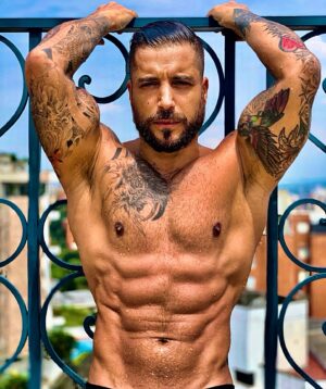 Alain Rocben Instagram - 🇪🇸Buen fin de semana a todo ! Planes tienes ? 
🇫🇷Bon week end à tous quoi de prévu ? #abdominales #fitness #abs #gym #entrenamiento #fit #salud #workout #ejercicio #abdomen #core #fitnessmotivation #n #gimnasio #ejerciciosencasa #training #nutricion #personaltrainer #absworkout #motivacion #bodybuilding #deporte #abdomenplano #ejercicioencasa #motivation #gymmotivation #fuerza #soyfit #saludable #alainrocben