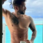 Alain Rocben Instagram – 🇫🇷 Dans quel programme 📺tu veux me voir ?
🇪🇸En que programa 📺quieres verme ? 
🇧🇷Em que programa de TV você quer me ver ?
🇬🇧What TV show do you want to see me on ?
#tvshow #tvshows #realityshow #alainrocben