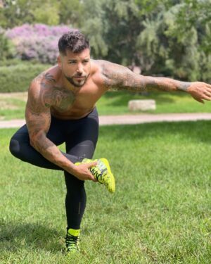 Alain Rocben Instagram - Ton heure préférée pour venir t’entraîner avec moi ?
A que hora estas disponible para entrenar conmigo ?
#valencia #spain #running #fitnessbody #training #miami #colombia #cardio #body #attitude #hometraining #women #mexico #alainrocben