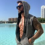 Alain Rocben Instagram - Summer in the city of #spain🇪🇸 #spainstagram #spain #spaintravel #spain_beautiful_landscapes #fitnessmotivation #fitness #alainrocben