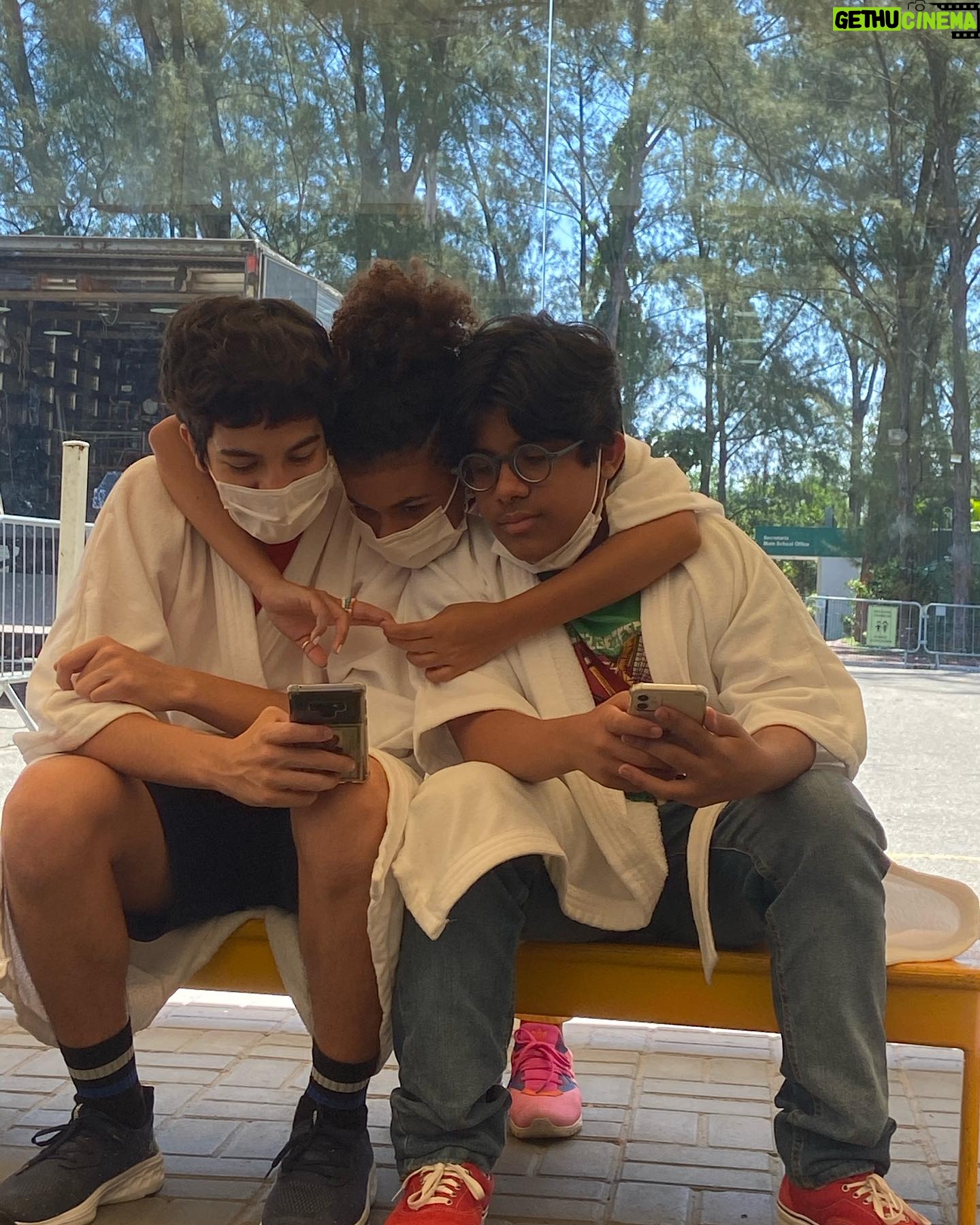 Alana Cabral - 2.8K Likes - muito amor e gratidão nessas fotos❤️🥹
#netflix #meninasnãochoram