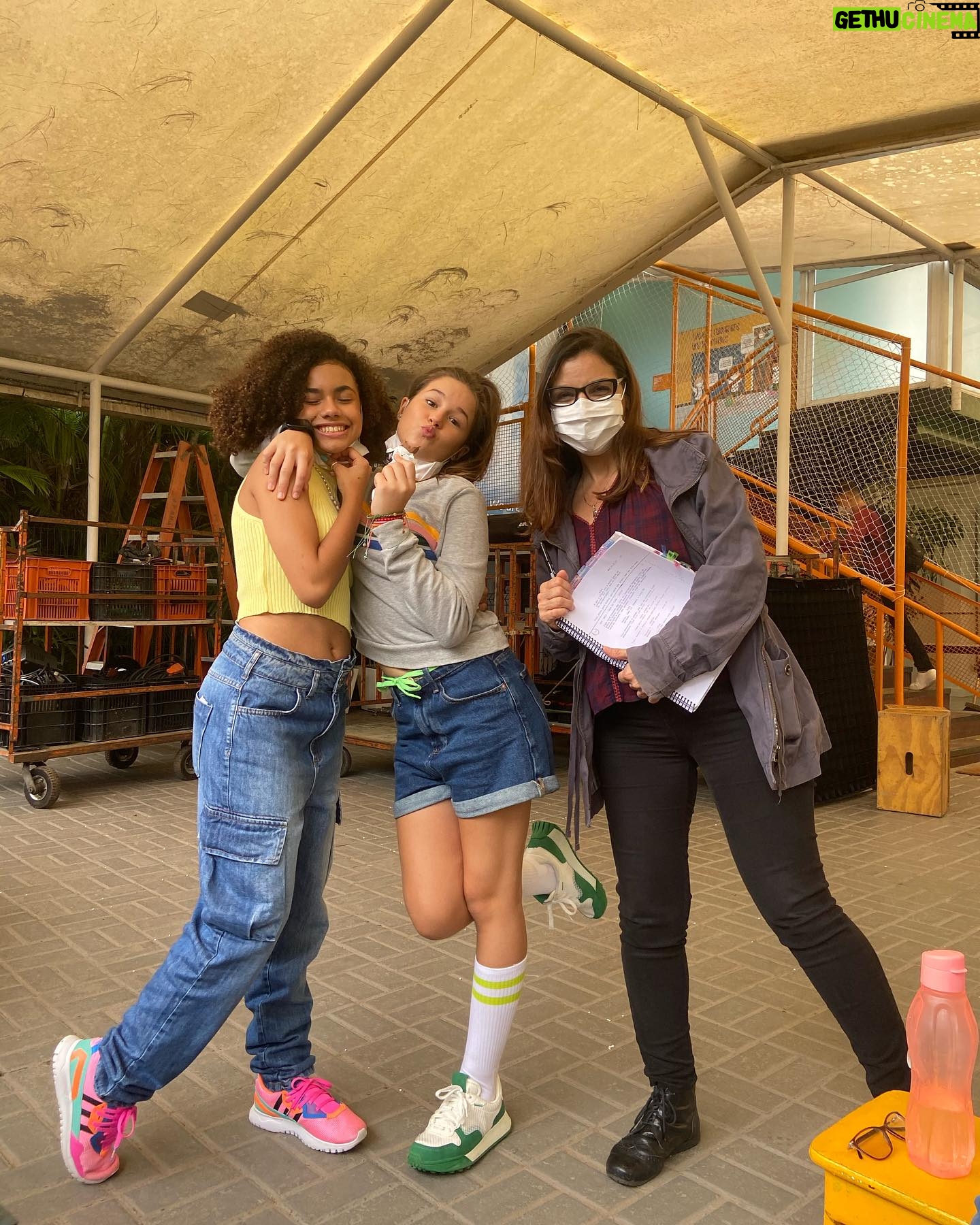Alana Cabral - 2.8K Likes - muito amor e gratidão nessas fotos❤️🥹
#netflix #meninasnãochoram