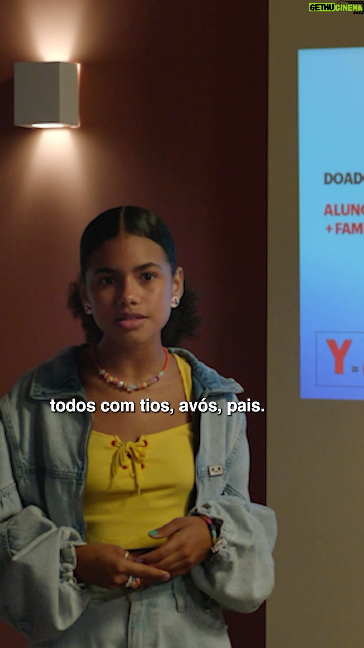 Alana Cabral - 2.5K Likes - Juntos somos mais fortes! 💪💖 Em #MeninasNãoChoram, acompanhamos a jornada inspiradora de Pipa, que encontra apoio incondicional da família e amigos durante seu tratamento contra a leucemia. A rede de apoio é sempre muito importante em momentos difíceis. Dia 30 de abril essa história emocionante chega na @neflixbrasil.