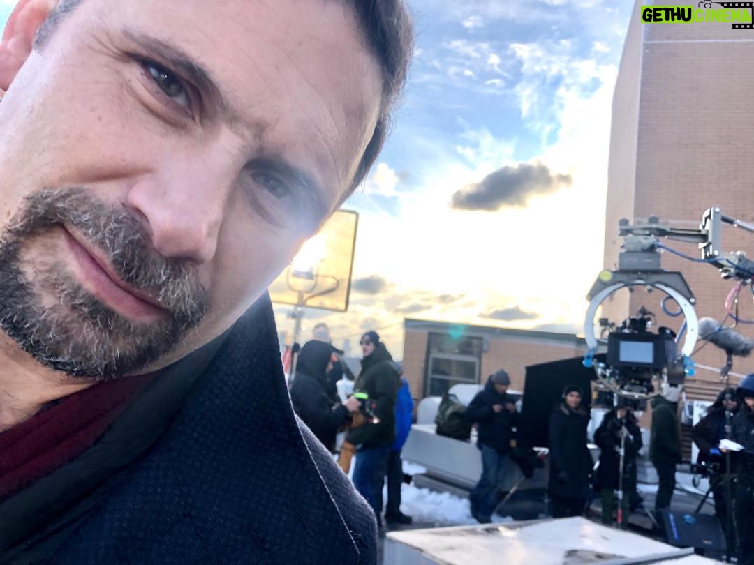 Alana de la Garza - 1.5K Likes - Direct hit... PhotoBOMB! Lol @fbicbs @sistosistosisto #FBICBS #NYC #NailedIt