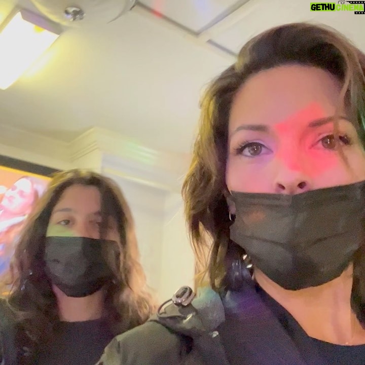 Alana de la Garza - 3.4K Likes - Make the most of your Wednesday! @fbicbs @yoo_its_kayla #CovidTrailerCheckIn #behindthescenes #FBICBS