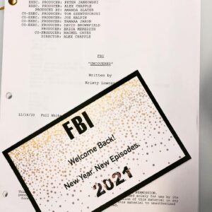 Alana de la Garza Instagram - Happy New Year! 🎆 #letsdothis #fbicbs #2021 @fbicbs