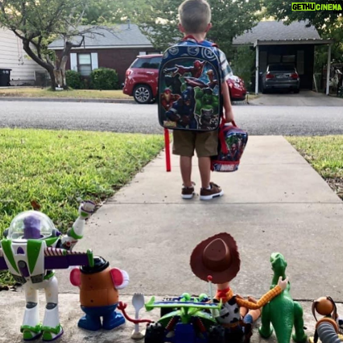 Alana de la Garza - 1.9K Likes - First day of school for us! Love this image, not mine but ADORABLE! #HereWeGo #GetItTogetherMama