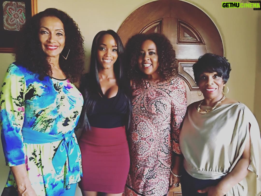 Alanna Forte - 84 Likes - Yesterday on set. Miss Parker from the movie "Friday" on my right. This is going to be a good movie, We have so many talented actors. 😘😘🙏🏽