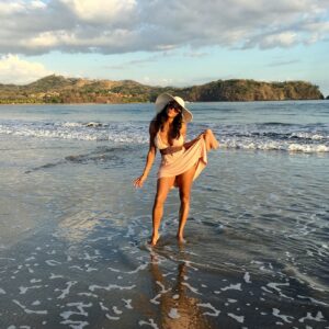 Alanna Forte Instagram - #enjoylife  #love #samara #CostaRica #beaches #vacation 💋🏝💜😘