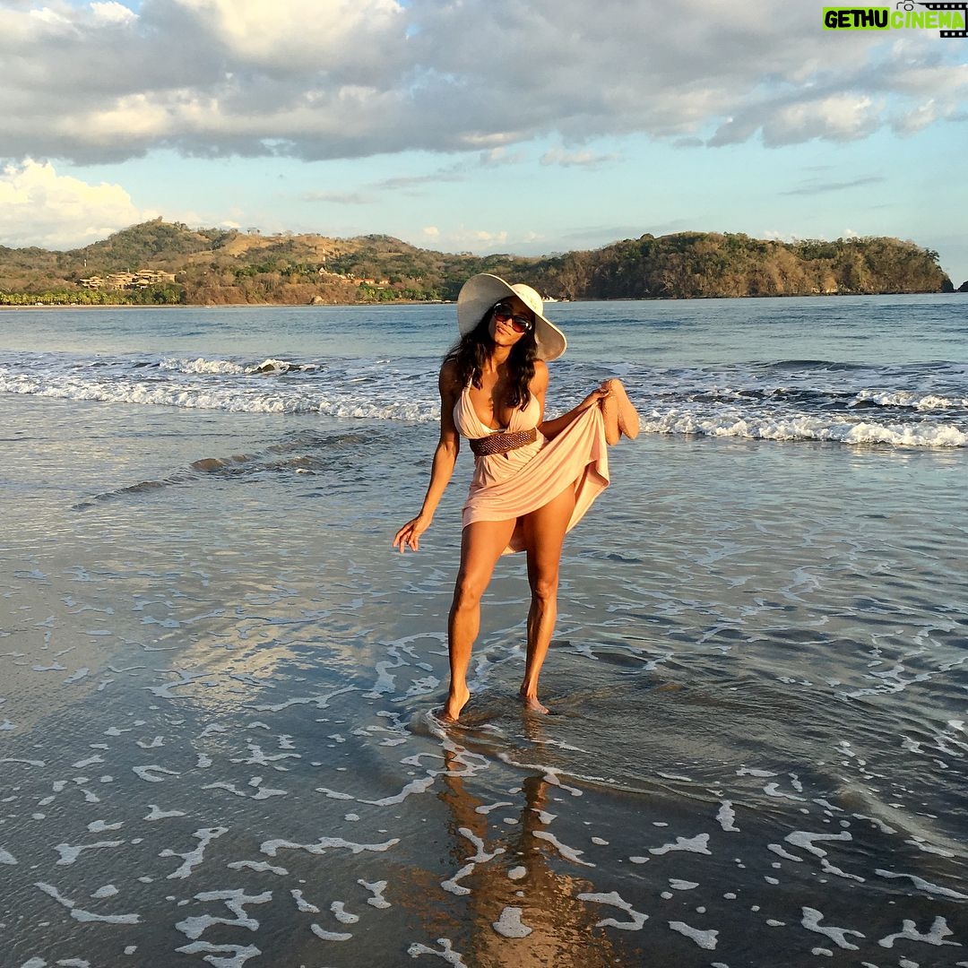 Alanna Forte - 388 Likes - #enjoylife #love #samara #CostaRica #beaches #vacation 💋🏝💜😘