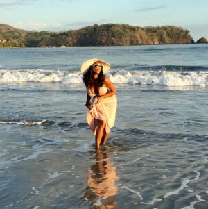 Alanna Forte Instagram - #enjoylife  #love #samara #CostaRica #beaches #vacation 💋🏝💜😘