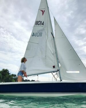 Alara Bozbey Instagram - En mutlu olduğum yer 💙🧜🏻‍♀️⛵️⚓️