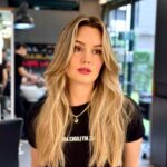Alara Turan Instagram – Yaz öncesi ışıl ışıl olduk ✨
@garagecaddebostan @guneyaslanofficial ellerinize sağlık 🤍
#tavsiye