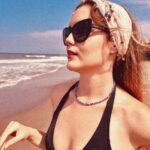 Alara Turan Instagram – Geç kalınmış köy tatili postu. 💙
#summervibes