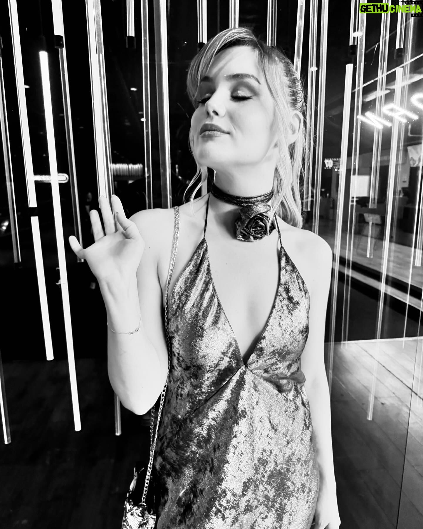 Alara Turan Instagram Dumpy dump in february 🌼 Gethu Cinema