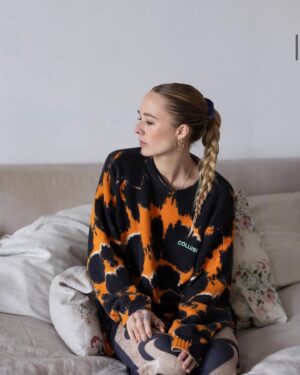 Alba August Instagram - Havde en lang snak en iskold formiddag i Stockholm med Dorte Hygum 🤍 Vi talte om at indpasse sig under sociale spilleregler, om at føle sig utryg. Ensom. Og weird. Interviewet kan læses i @politiken 
Foto @thomasborberg
