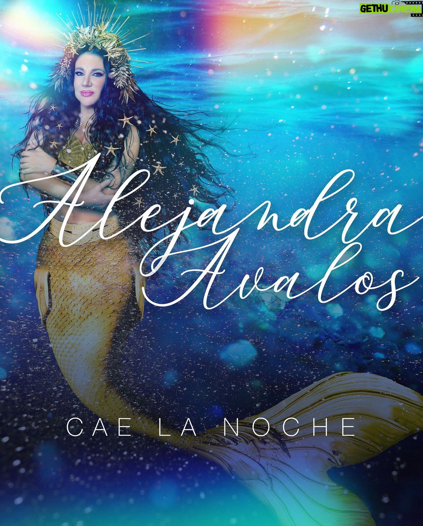 Alejandra Avalos - 1.4K Likes - Celebrando el PRIDE 2023 Estrenando "Cae la Noche" de @aleavalosr y @covablonds , defendiendo los derechos de la comunidad LGBTTTIQA de igualdad, respeto , libertad y amor Feliz PRIDE @cdmx_oficial @gay.pridecdmx @pride @gaypridecdmxofficial @gaypridemexico @cdmx_oficial @marchalgbtcdmx @cdmx