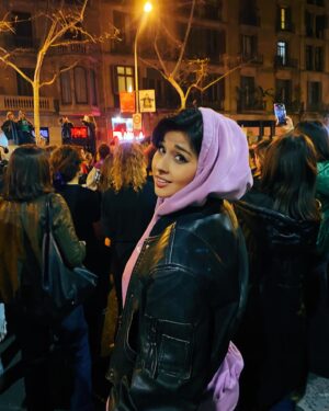 Alejandra Castelló González Instagram - Soy la artista, no la musa #8M #diadelamujer
