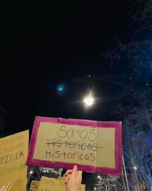 Alejandra Castelló González Instagram - Soy la artista, no la musa #8M #diadelamujer