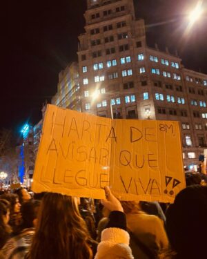 Alejandra Castelló González Instagram - Soy la artista, no la musa #8M #diadelamujer