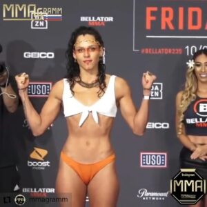 Alejandra Lara Instagram - Thanks for the #highlights of my last #fight @mmagramm 🧡 #colombianfighter #mmalatino #mmagirls #martialarts #BlueFire #AzulMMA #loboMMA #mmaColombia #medellin #paisa #latina #Mexico #Guadalajara #kickboxing #muaythai #boxing #kicks #bloodyelbow