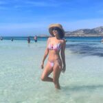 Alejandra Ambrosi Instagram - La playa contigo es siempre una gran idea ☀️🏖️👙🩳🐚