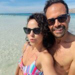 Alejandra Ambrosi Instagram - La playa contigo es siempre una gran idea ☀️🏖️👙🩳🐚