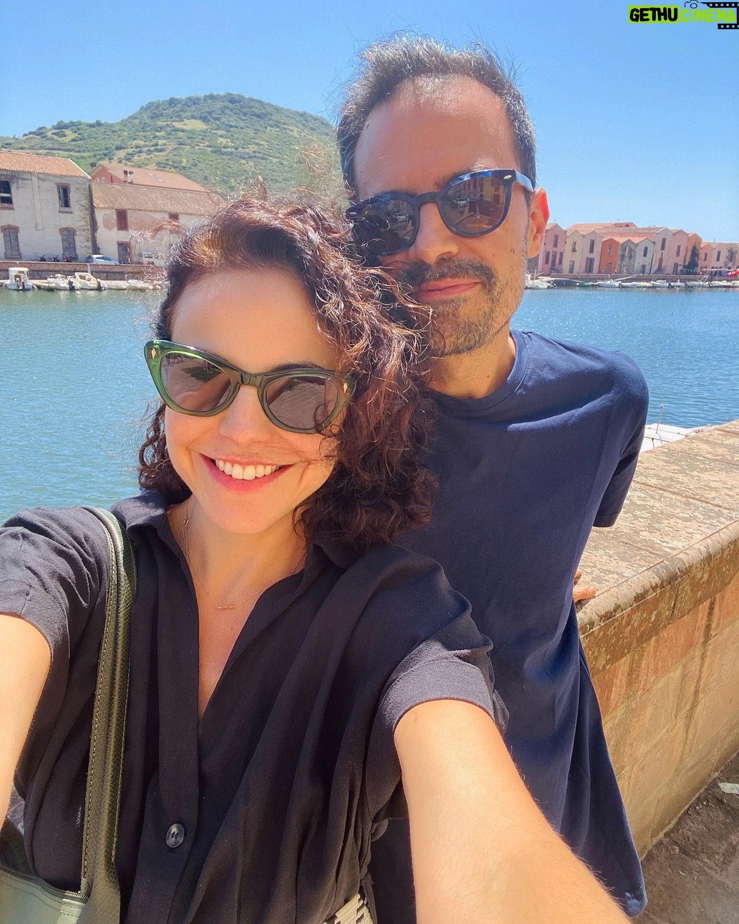 Alejandra Ambrosi Instagram - Cazando amaneceres juntos ☀️ #LunaMielando