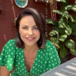 Alejandra Ambrosi Instagram - ¿Sabes cuál es el instrumento más importante del actor? ¡Te cuento cómo cuidarlo! #consejosdeactuacion #actriz #actor #actingtips
