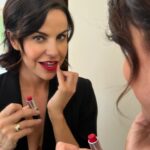 Alejandra Ambrosi Instagram - Nada que un labial rojo no pueda arreglar 💋