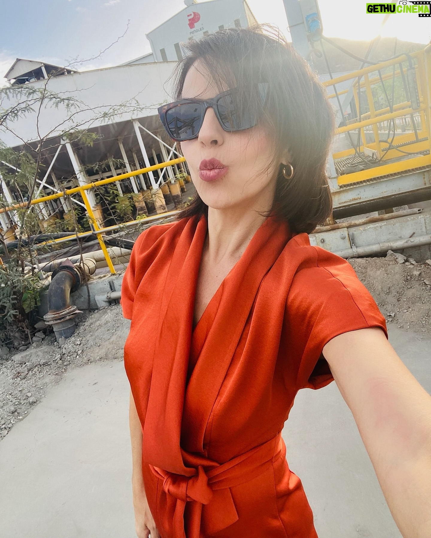 Alejandra Ambrosi Instagram - Eres ese rayito de sol que le falta a mis días ☀️ Más de Durango!!! Pronto les daré más detalles del nuevo proyecto 😉