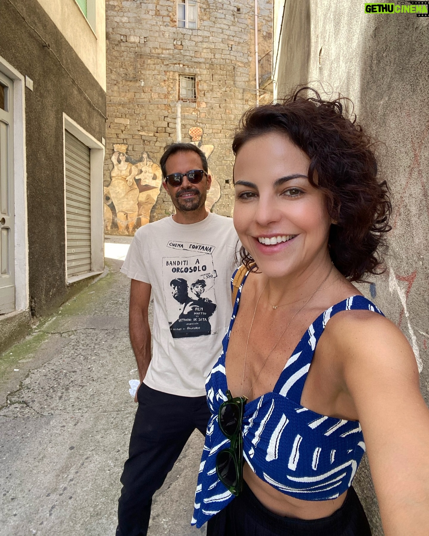 Alejandra Ambrosi Instagram - El mejor truque como turista es: muchos kilómetros caminados = mucha pasta por comer 🍝 ¡Me parece justo!