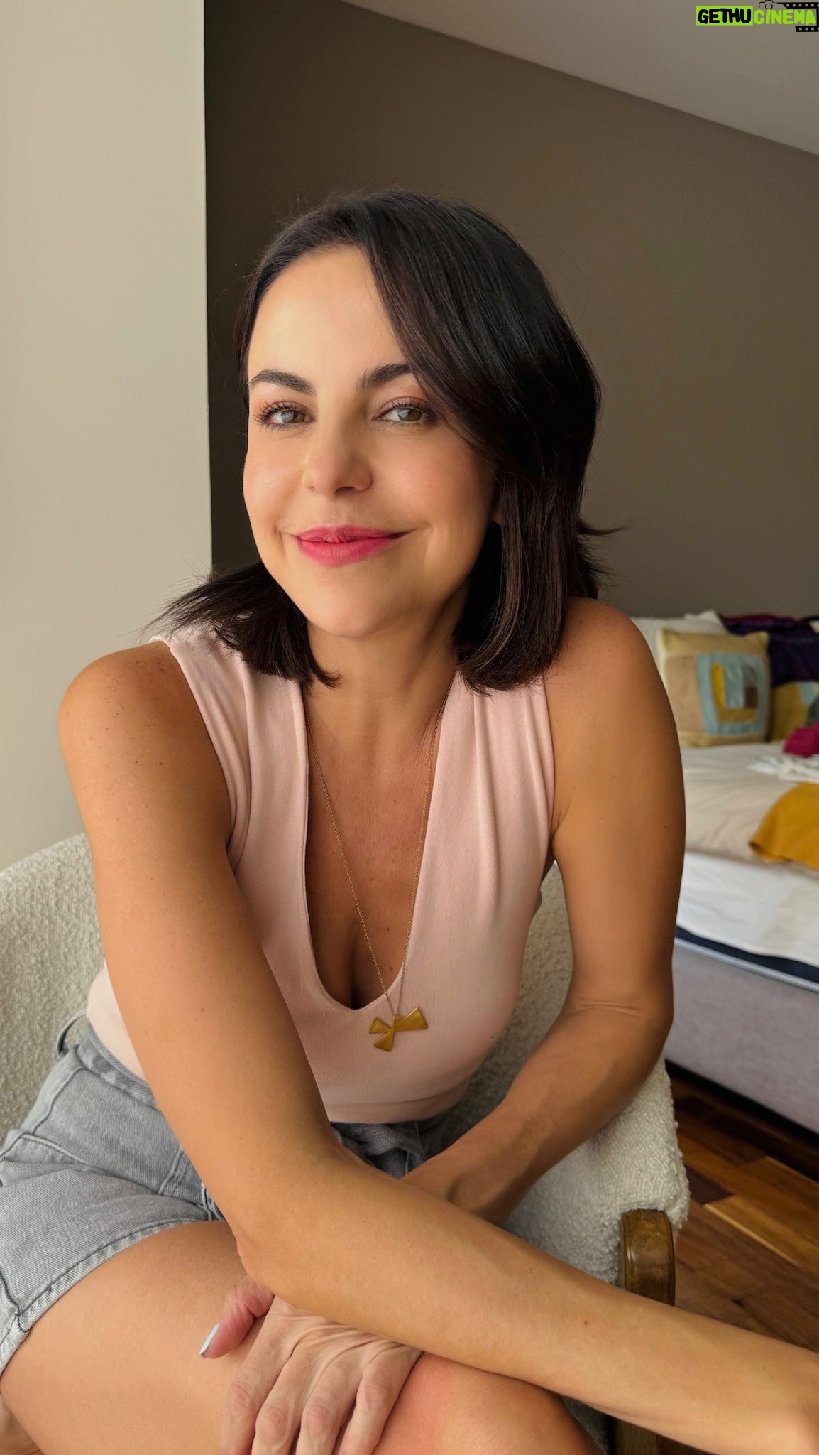 Alejandra Ambrosi Instagram - Si vas a actuar, ¿debes tener un plan B? #ConsejosDeActuación #Actriz #ActingTips