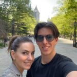 Alejandra Barros Instagram - Hoy si caminamos todo el día! @luisma.peralta pero valió la pena! #NY #newyork 🍎