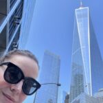 Alejandra Barros Instagram - Hoy si caminamos todo el día! @luisma.peralta pero valió la pena! #NY #newyork 🍎