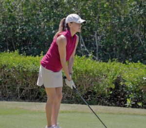 Alejandra Barros Instagram - Gracias a @conradtulumrivieramaya pude disfrutar del increíble campo de golf El Camaleón Golf Course. 

 ¡Un día lleno de magia y golf en la Riviera Maya!  La selva envuelve este increíble campo y hace que todo el paisaje sea ESPECTACULAR!!! 😍  Fotos: @damiansuarezphoto 

#ConradTulumRivieraMaya #ConradTulum
#StayInspired #GolfMasteryExperience