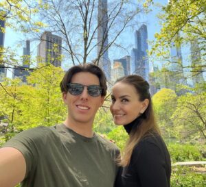 Alejandra Barros Instagram - Love you @luisma.peralta #ny #centralpark