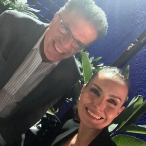 Alejandra Barros Instagram - La tienda  Tane Masaryk @tane.mx  quedó espectacular! Gracias por invitarnos a ver la nueva colección! #fridakahloportane #fridakahlo