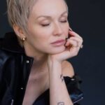 Aleksandra Adamska Instagram - @olaadamska przed obiektywem aparatu 📸 Efekty zobaczycie w magazynie Zwierciadło. Zaczynamy odliczanie do premiery #Skazana3. #sesjazdjeciowa #photoshoot #olaadamska #skazana #playerpl #zwierciadlo
