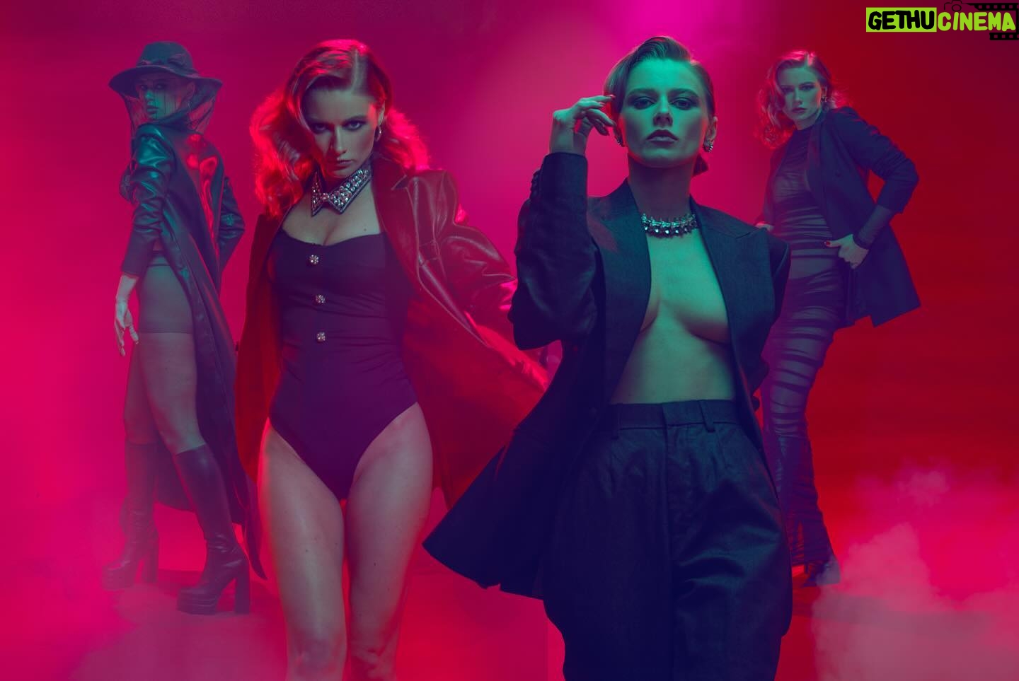 Alena Savostikova Instagram - In a world of roaring 20s and shadows of the past, every look tells a story. From the streets of Birmingham to the heights of glamour, each persona speaks of power, mystery, and the fierce spirit of rebellion. By order of the Peaky Blinders, here’s a glimpse into the many faces of style. #PeakyBlinders #Fashion #1920sVibes Muse: @liforsash Stylist: @teamryujishiomitsu @ryujishiomitsu Makeup: @janinadizon Hair: @maraashidahair Team: @edgeoflightstudios @kevincayuca @kaitoumie