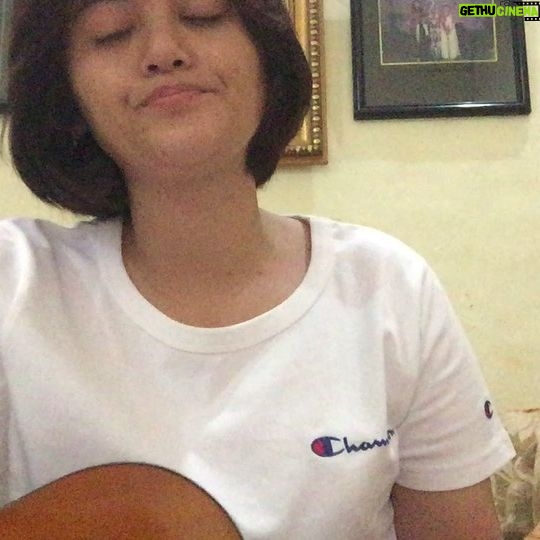 Alenta S. Hombing - 5K Likes - Tidak perlu terburu, pelan tapi pasti..itu tdk salah, Ayo berburu, pelan pasti ketinggalan, itu tdk dpt apa2, Siap2 buru semangatmu pelankan emosimu,, itu tidak akan sia2..Semangat Tahun Baru💪😎