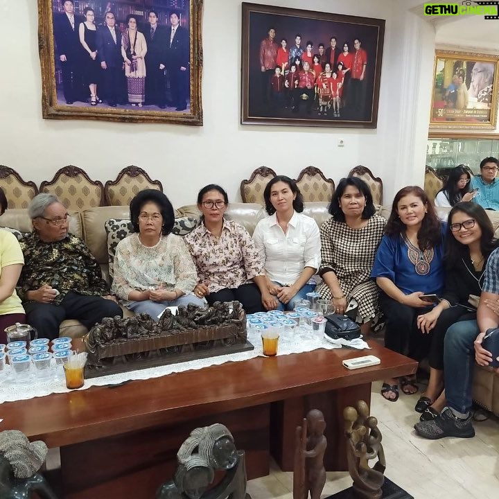 Alenta S. Hombing - 2.5K Likes - Idola dalam berpolitik dan berumah tangga bang Sabam Sirait😍🥰Demokrasi dan BertanggungJawab #beruntungtiapkalimatyangkeluaradalahdidikan