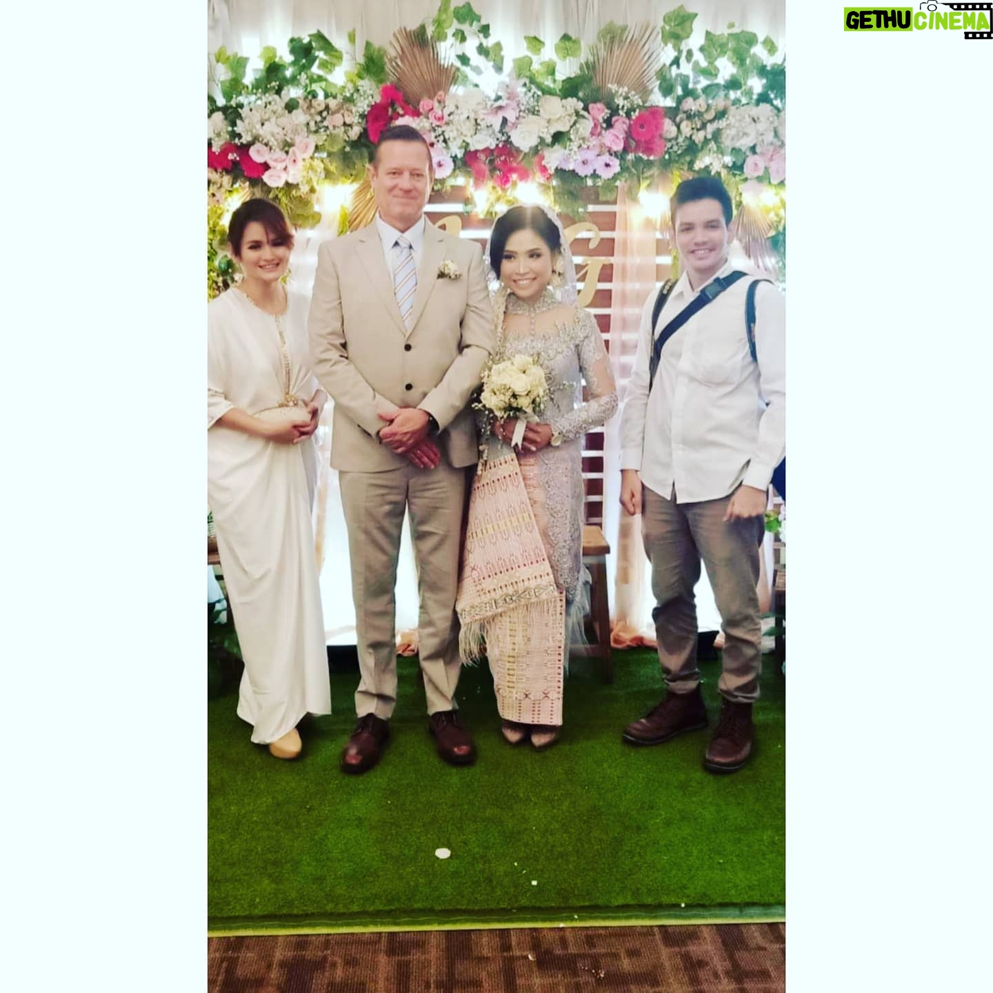 Alenta S. Hombing - 3K Likes - Semoga Jadi Keluarga Panutan dan Segera diberikan momongan Kakak Hasian..Kamu mampu membuktikan Bahwa Usia bukan Tolak Ukur dlm membangun Rumah Tangga tapi Effort dalam mempersiapkan segalanya baik Vertikal maupun Horizontal..❤️u..Gbu..@liannysihombing