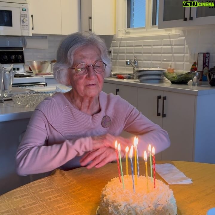 Alex-Anne Aubé-Kubel - 2.9K Likes - Them ❤️
Je m’ennuie déjà xx