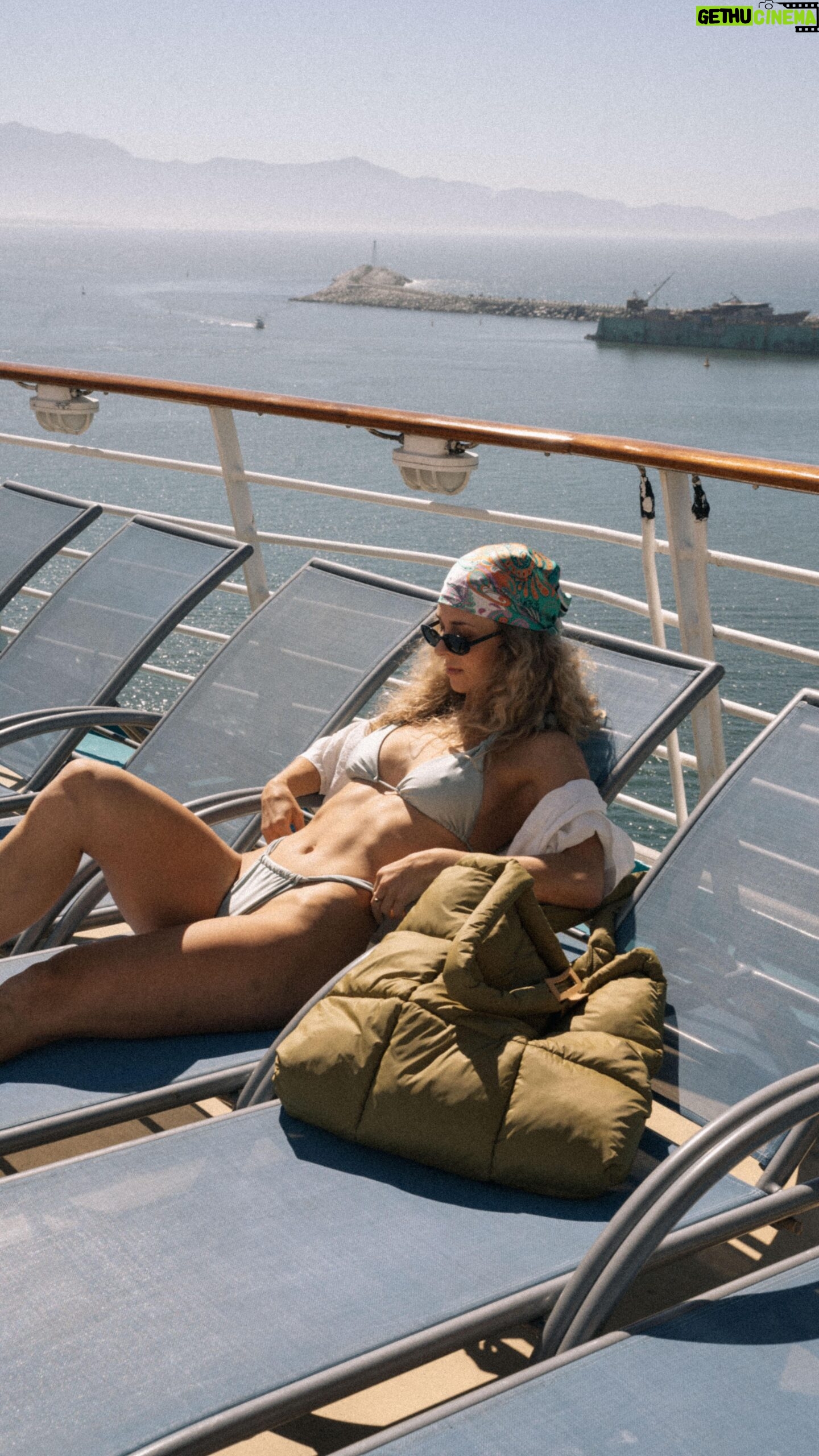 Alex-Anne Aubé-Kubel - 1.8K Likes - 📷 @ayan.photographe
@royalcaribbean
#royalfamily #royalcaribbean #navigatoroftheseas #rccltalent #mexico #shiplife #lifestsealevel #lifeatsea #seaman #seamanlife #proiceskater